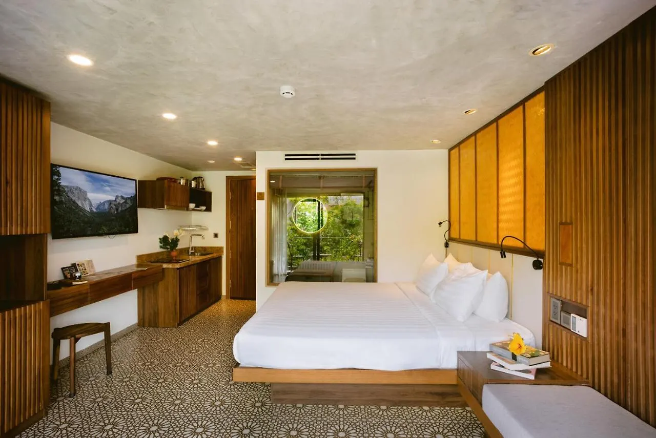 Livie Da Nang Style Hotel 3*,